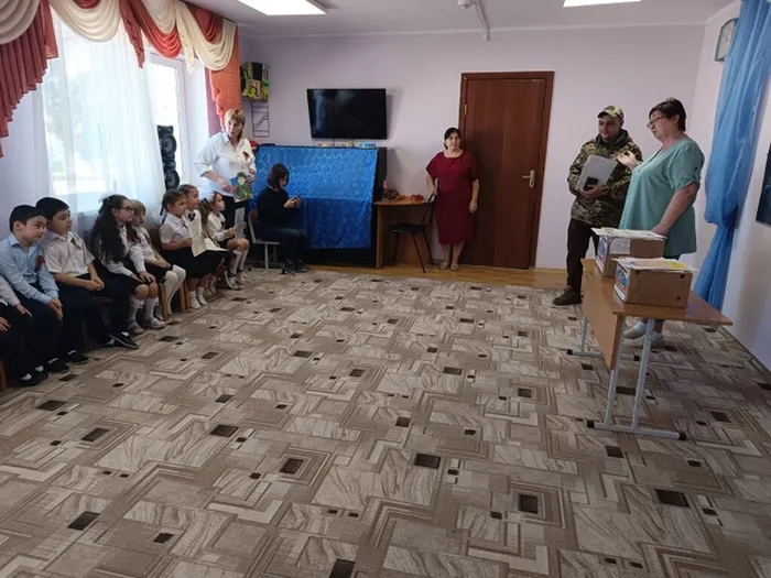 слушают затаив дыхание